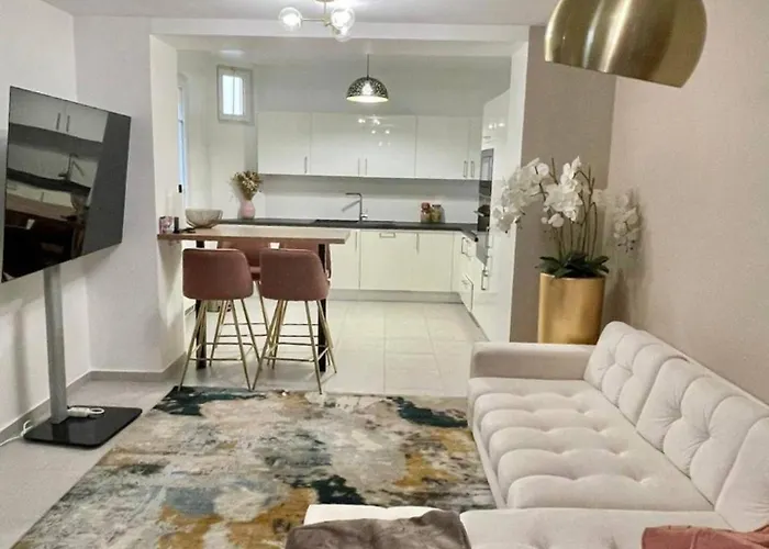 بيت للعطل Area 5 Minutes From Paris *